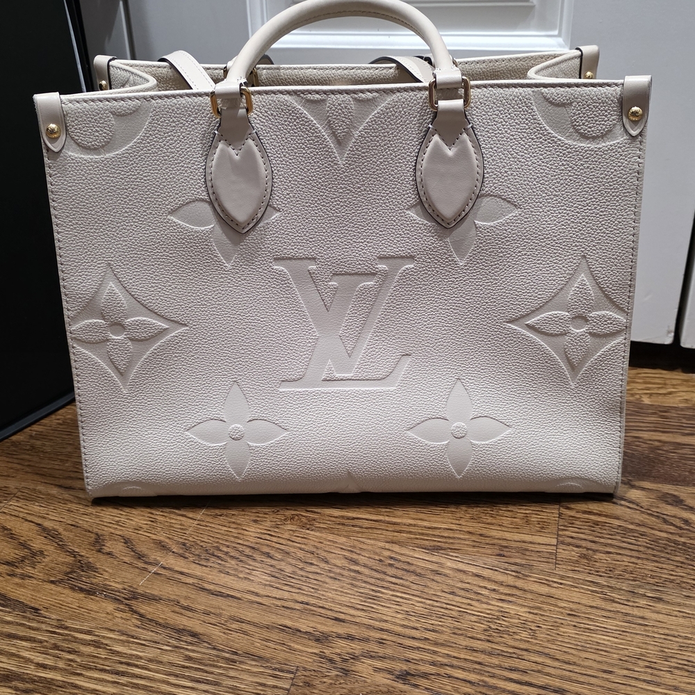 Louis Vuitton Cream Onthego MM Tote Bag
